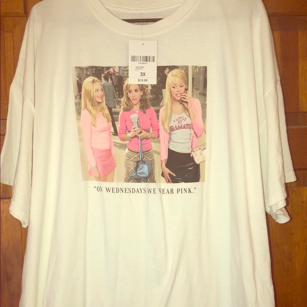 NWT Mean Girls T-shirt On Wednesdays We Wear Pink